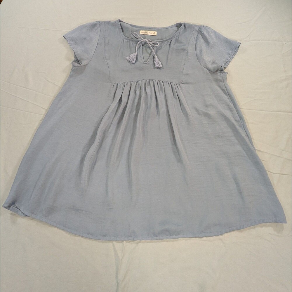 Abercrombie & Fitch Flutter Sleeve Trapeze Baby Doll Satin Feel Medium